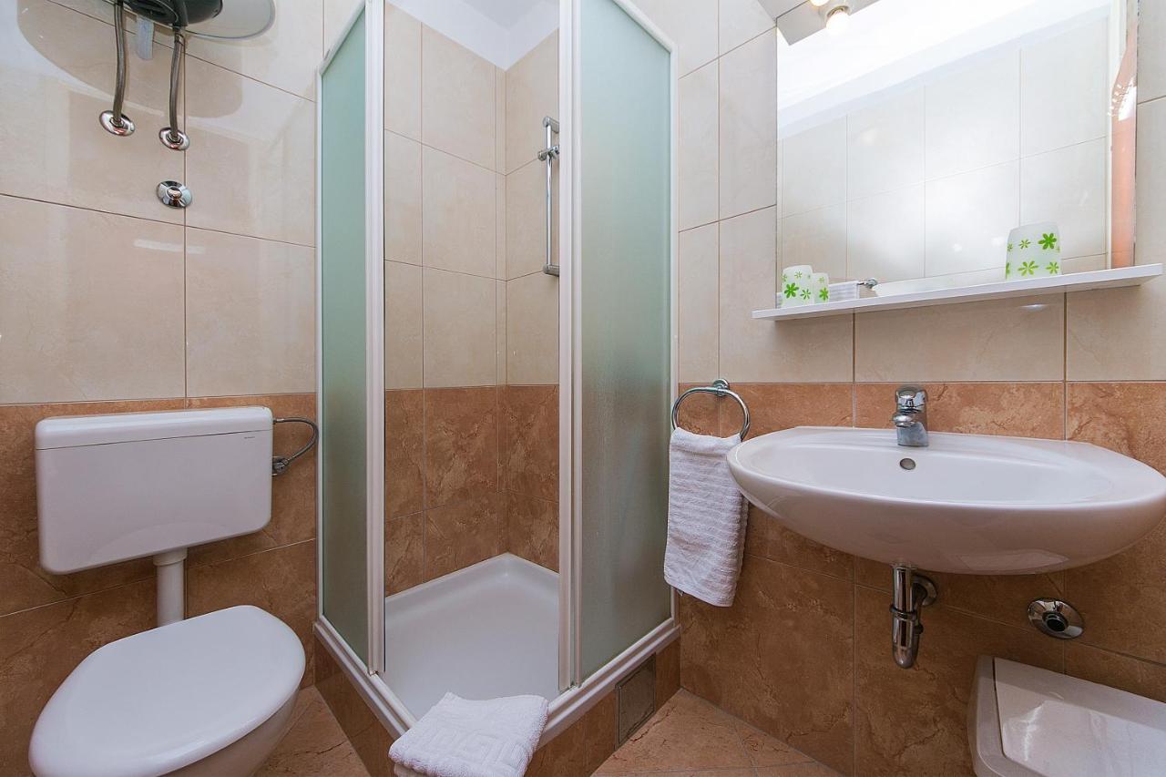 Apartments Sekulić Brela Zewnętrze zdjęcie