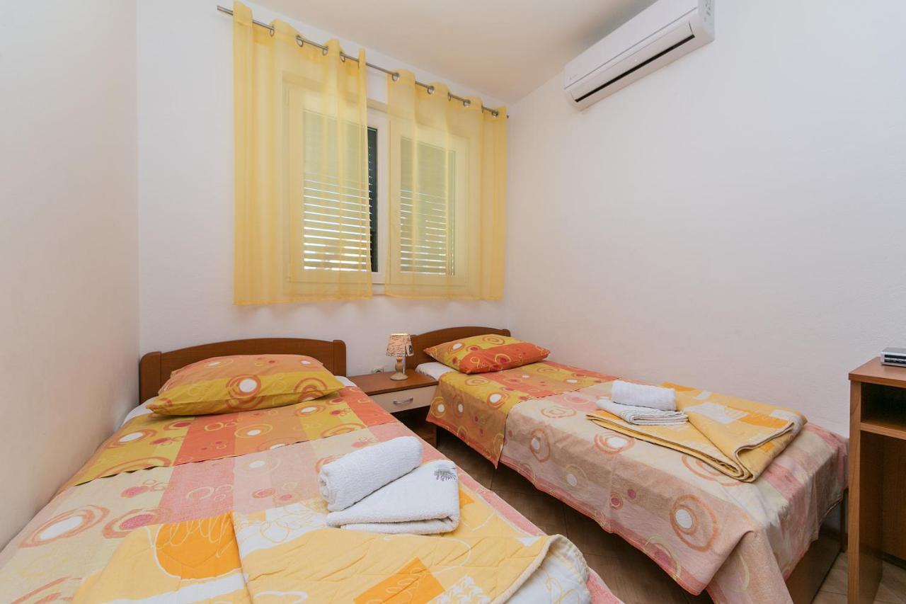 Apartments Sekulić Brela Zewnętrze zdjęcie